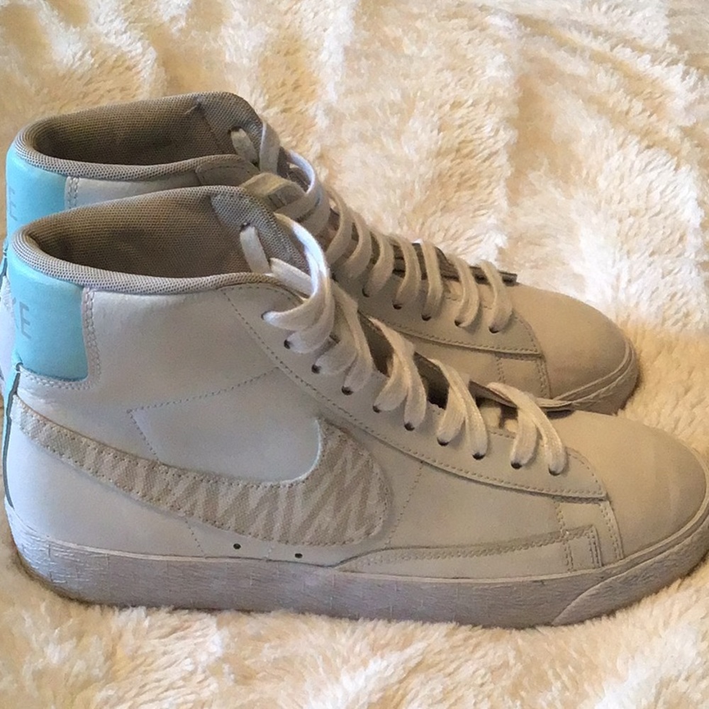 Nike Blazer Mid ‘77 Size 8.5